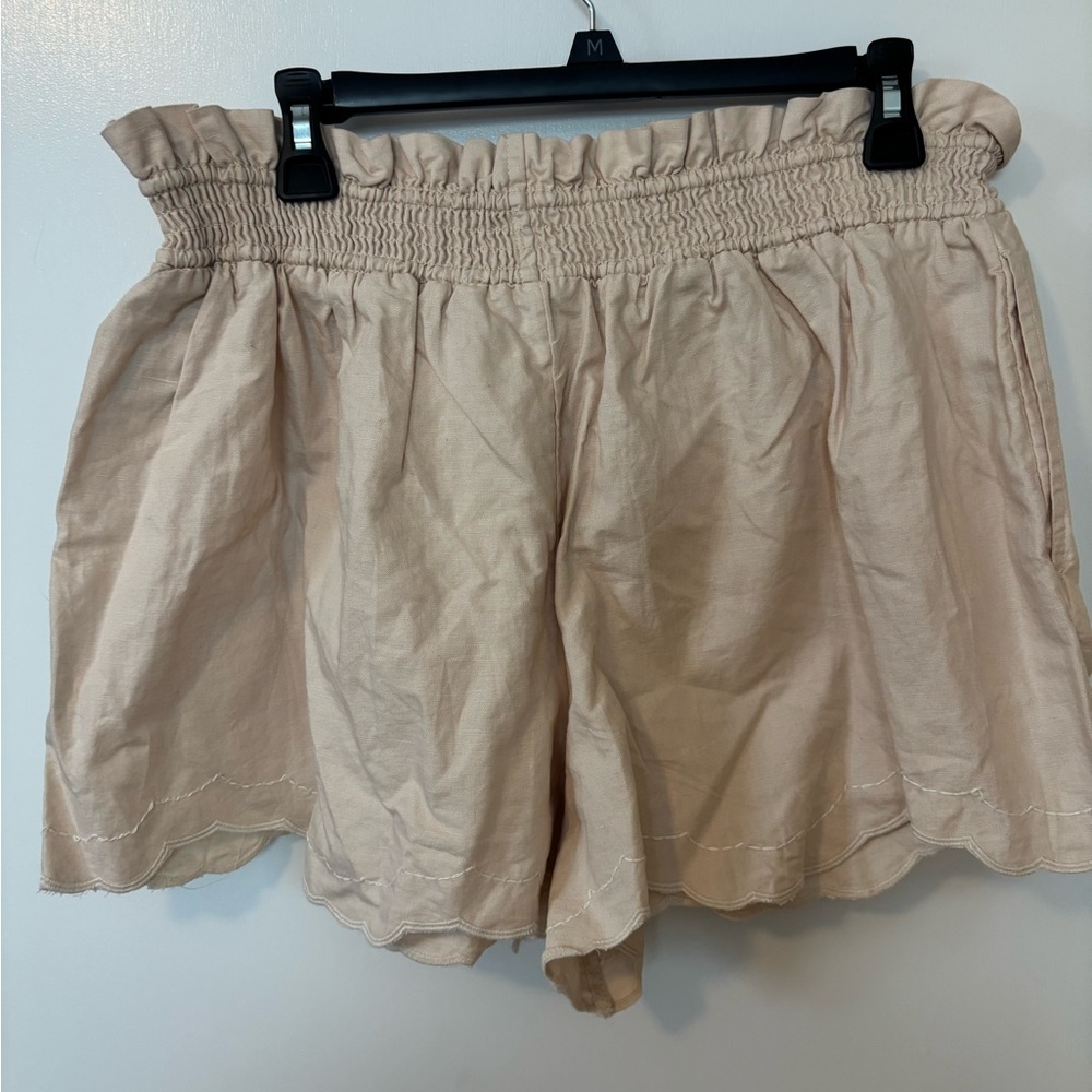 Anthropologie High Waisted Feminine Cream Shorts NWT - Picture 5 of 6
